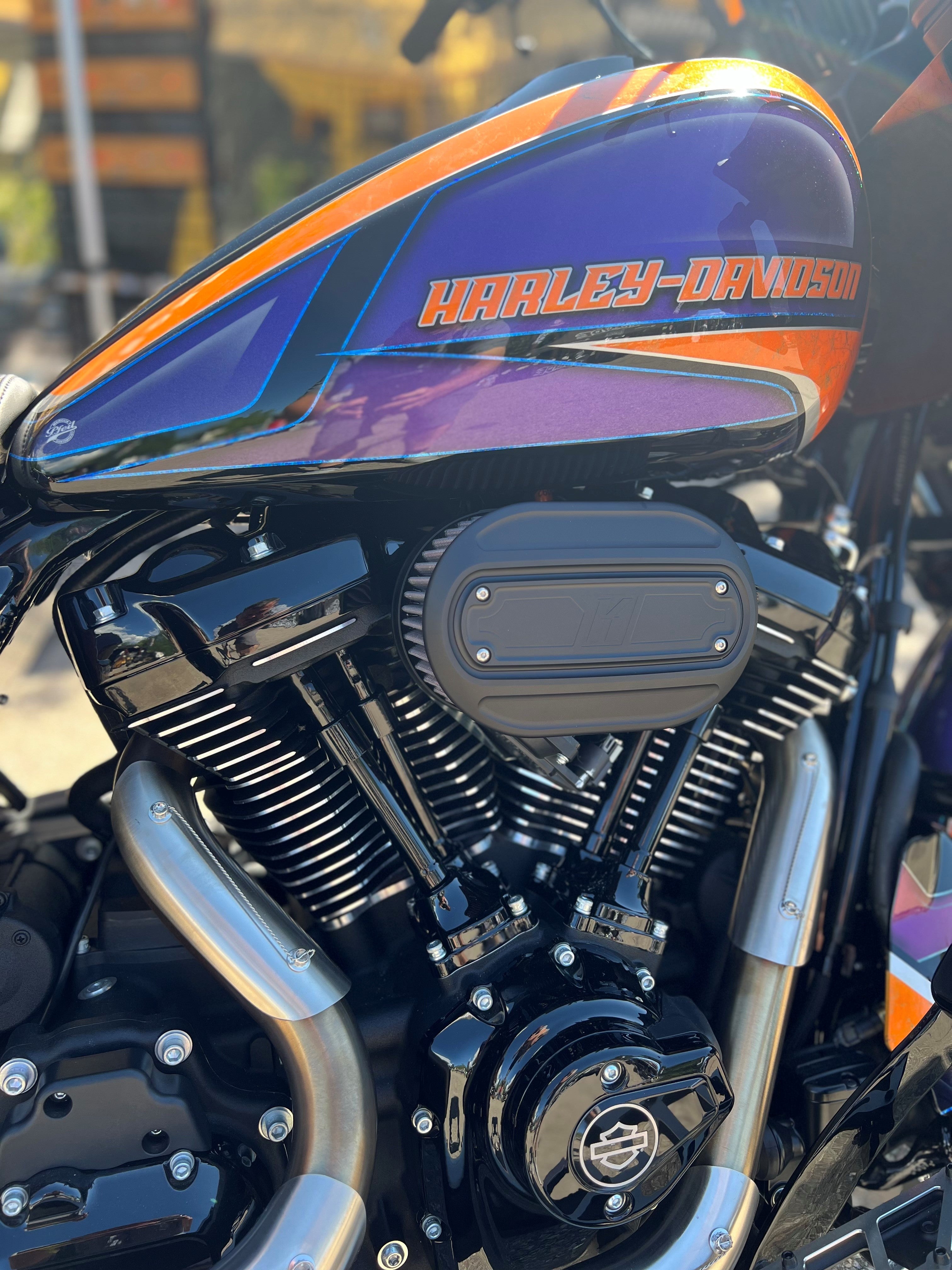 aircleaner black on 2024-2025 Road Glide