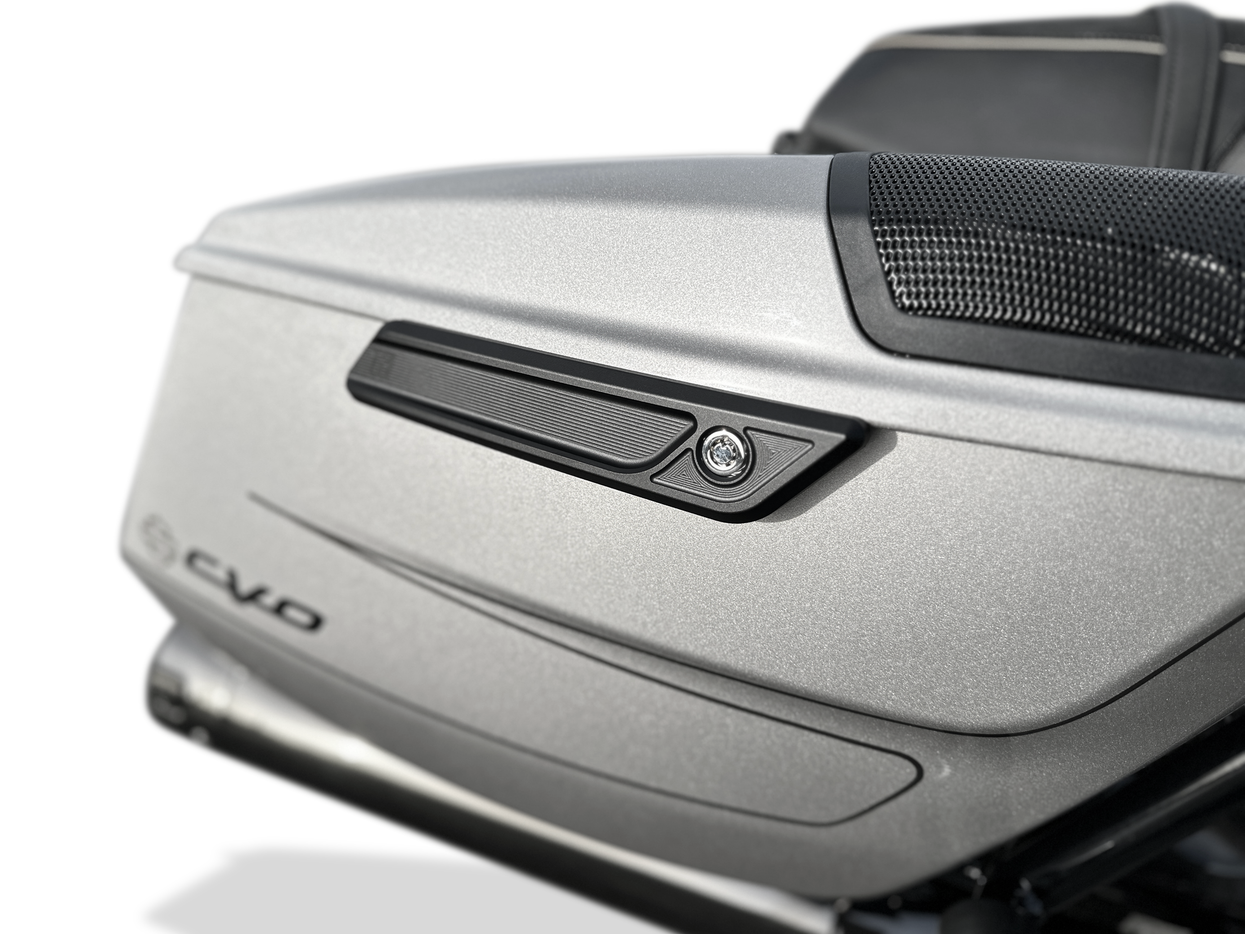 2024 CVO Road Glide ST FLTRXSTSE models, 2023-2024 CVO Street Glide and Road Glide FHLXSE / FLTRXSE models