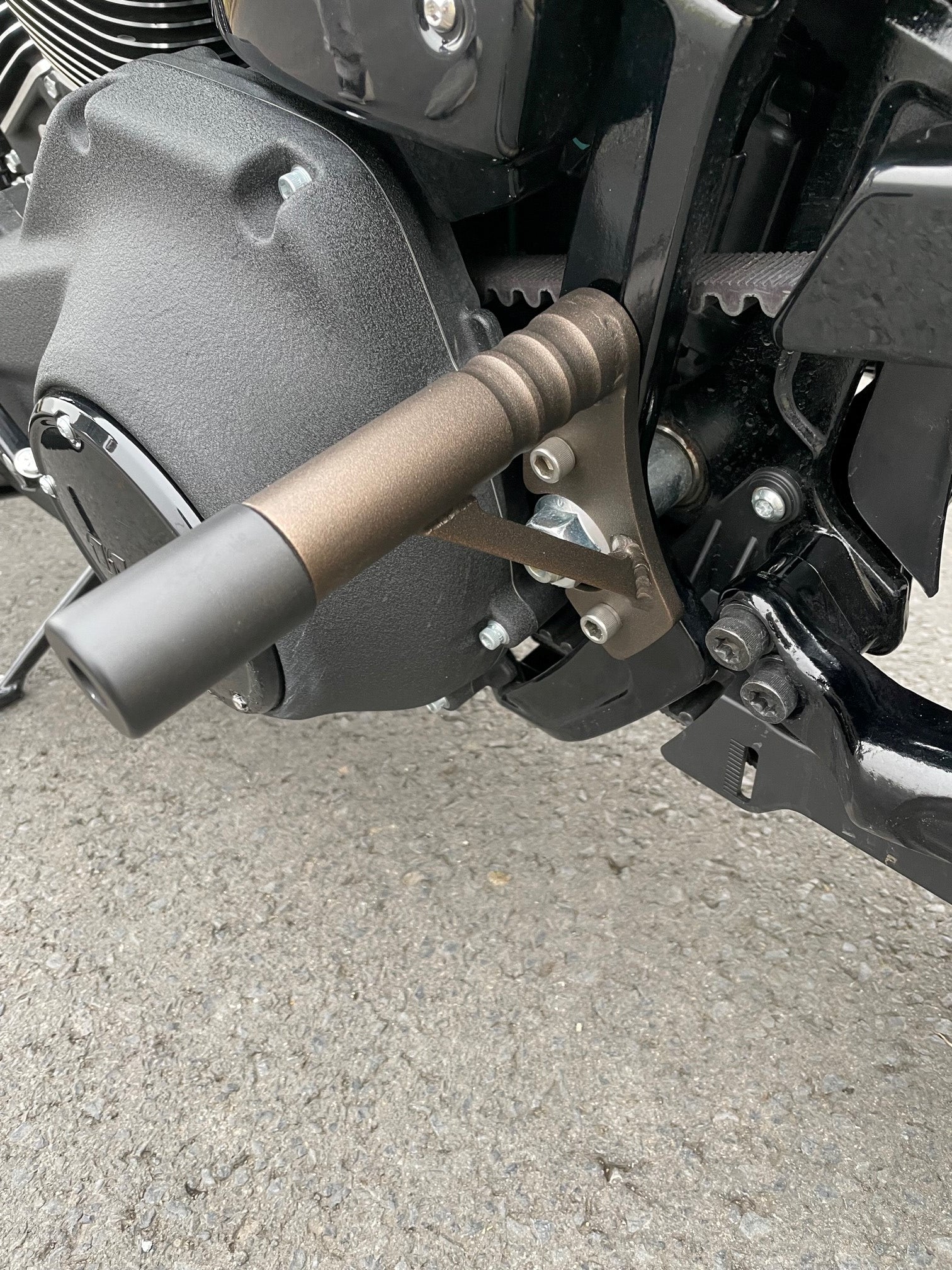 Kodlin M8 Softail Rear Guards - Bronze. Fits 2018, 2019, 2020, 2021, 2022, 2023 Lowrider, Lowrider S, Lowrider ST, Street Bob, Fat Bob, Sport Glide, Softail Standard