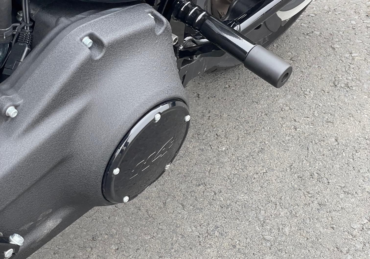 Kodlin M8 Softail Rear Guards - Black. Fits Lowrider, Lowrider S, Lowrider ST, Street Bob, Fat Bob, Sport Glide, Softail Standard