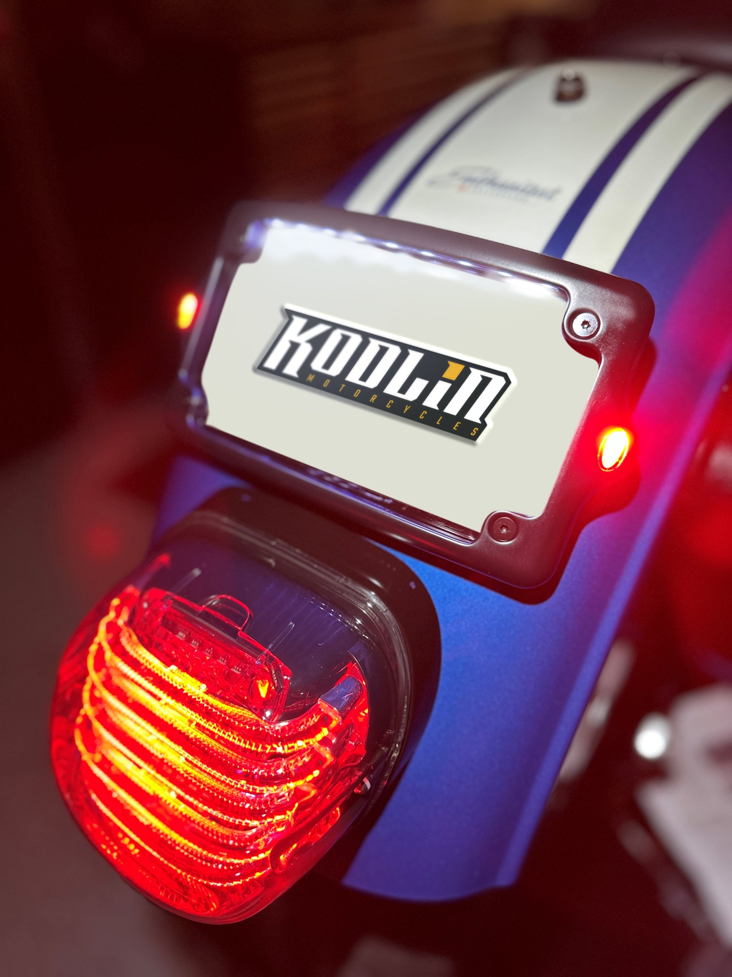 Kodlin Curved 3-bolt mounted Elypse 3-1 LED License Plate Kit in Chrome