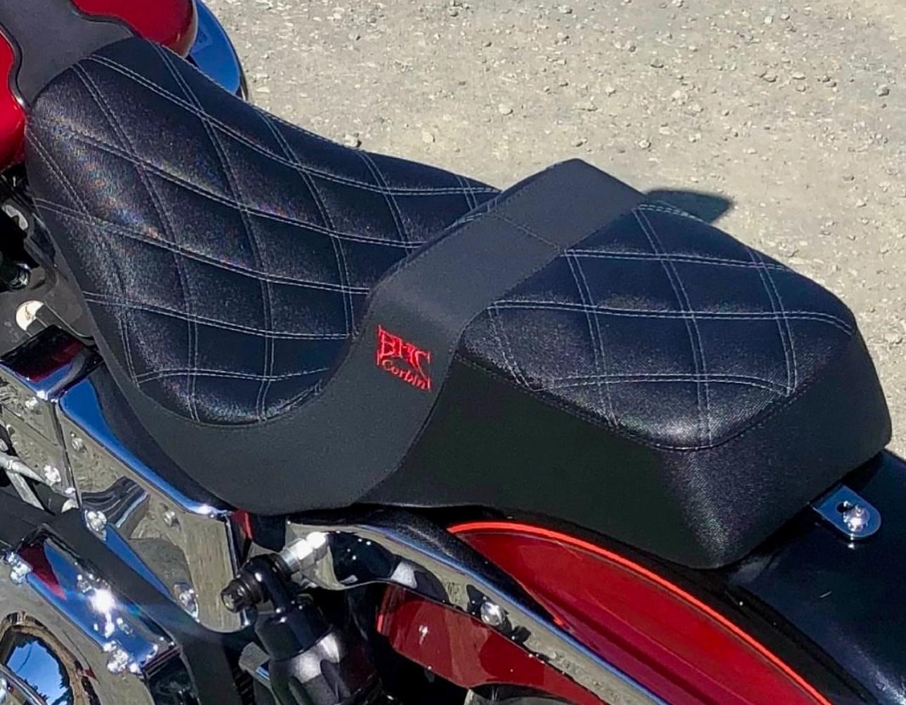 BMC/Corbin Widowmaker Seat Dyna – BMC Motorcycle Company